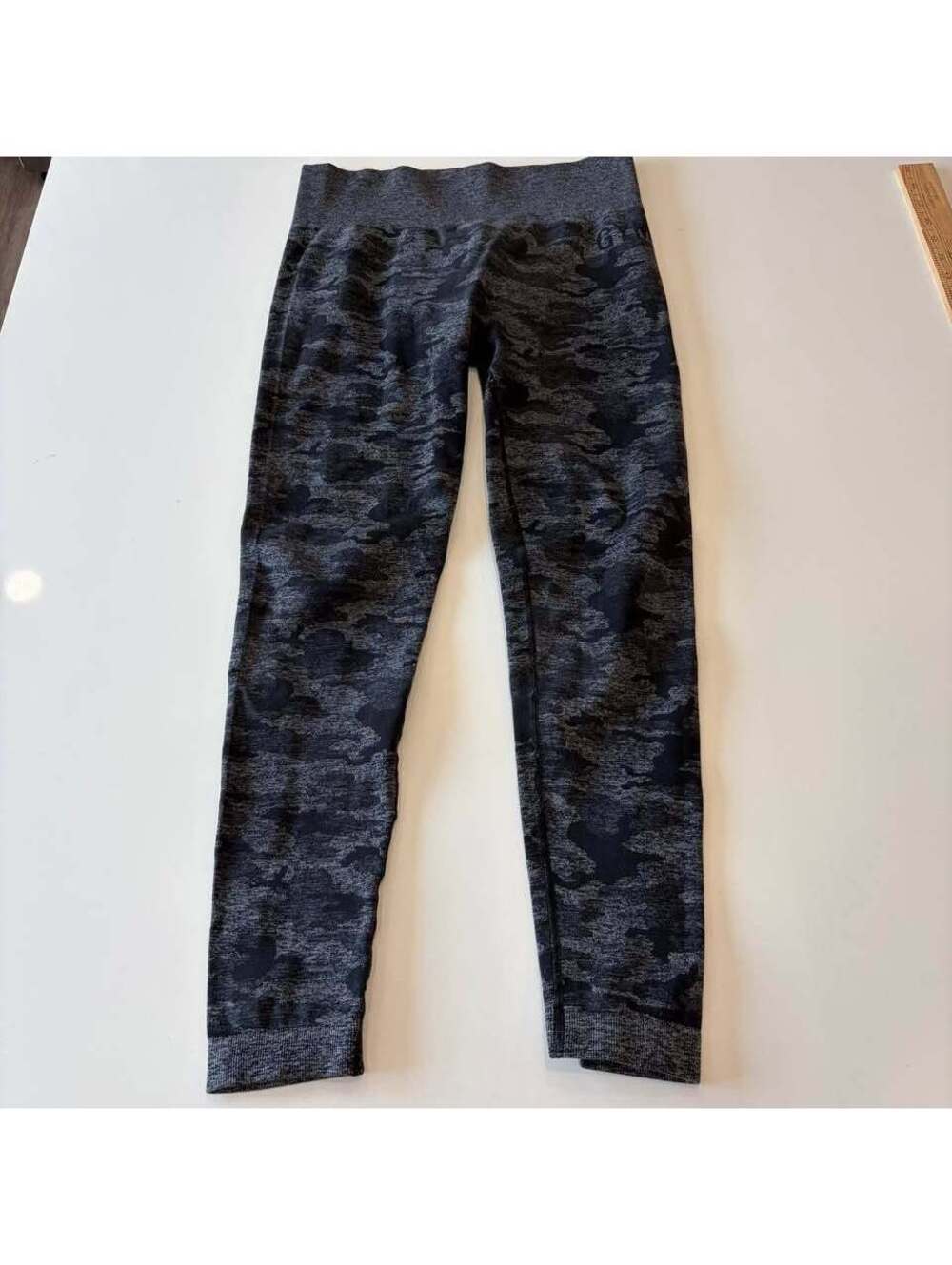 Gymshark Approx Size Small Camo Leggings - Black/Grey